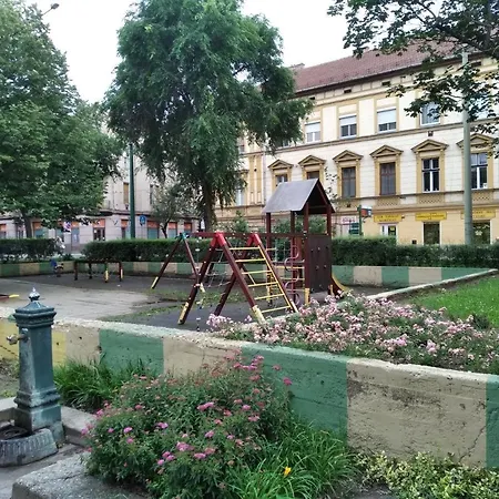 Apartman Sarahome2 *